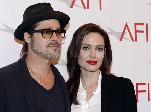 Angelina Jolie, Brad Pitt ile yeniden aile olmak istiyor