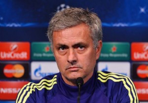 Mourinho futbolcularına sahip çıktı!