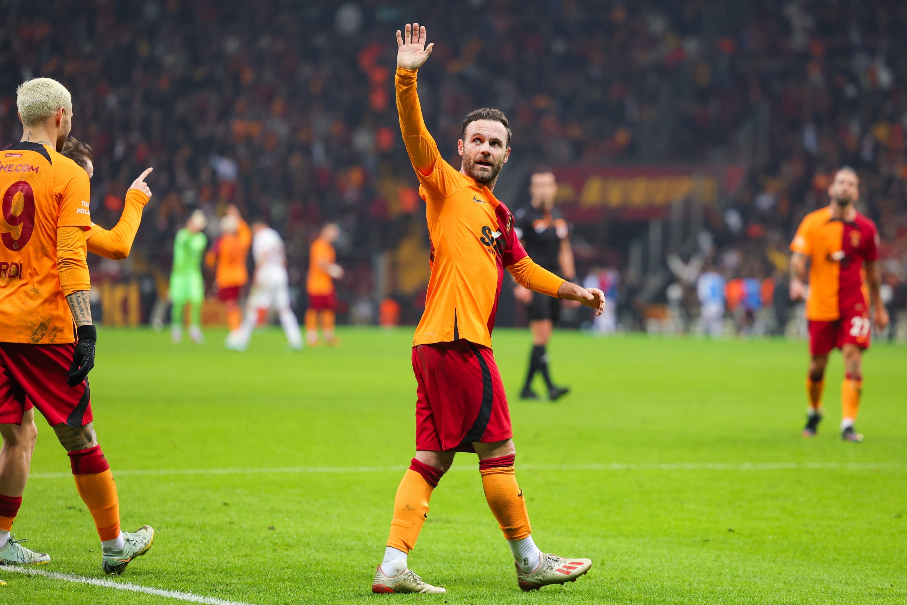 Juan Mata, kariyerinin tek eksiğini Galatasaray da tamamlayabilir