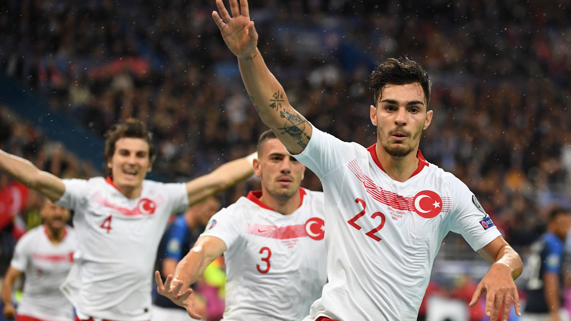 Beşiktaş Kaan Ayhan dan vazgeçmiyor