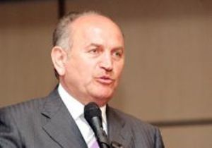 Topbaş tan Su Tasarrufu Çağrısı 