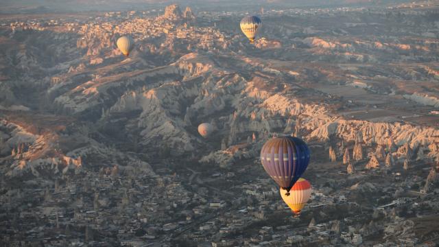 Kapadokya yı şubatta 11 bin 761 turist gökyüzünden izledi