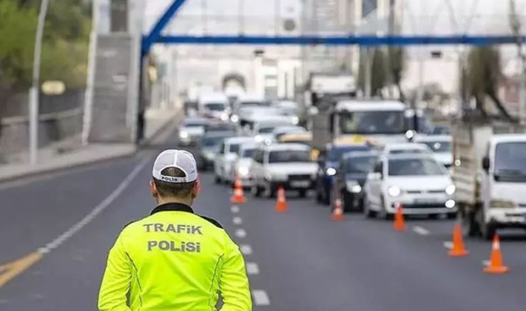 Bakan Yerlikaya duyurdu: Trafikte sıkı denetim!