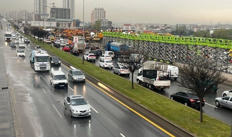 Ankara’da sağanak yağış hayatı felç etti