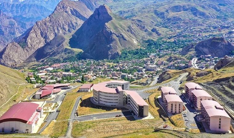 Hakkari Üniversitesi nde eğitime ara