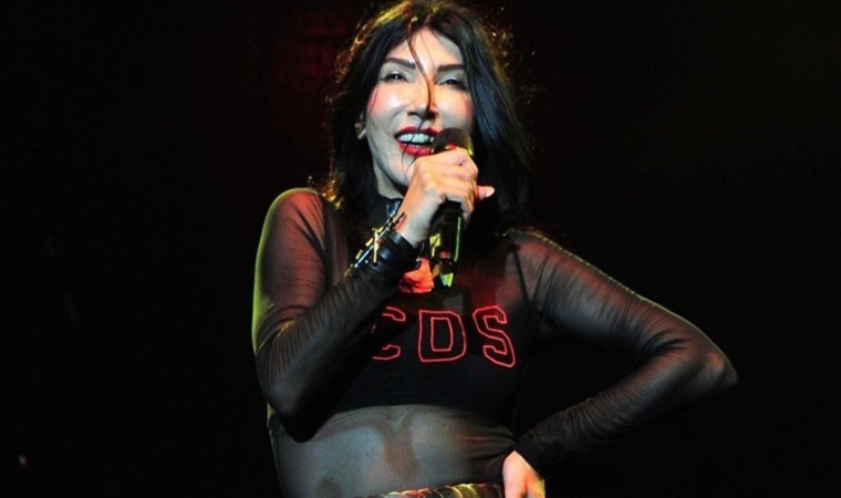 Hande Yener den sevenlerine  Evlenmeyin  çağrısı