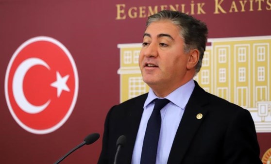 CHP li Emir den Ahmet Özer tepkisi: En ufak bir hukuki gerekçe yok!
