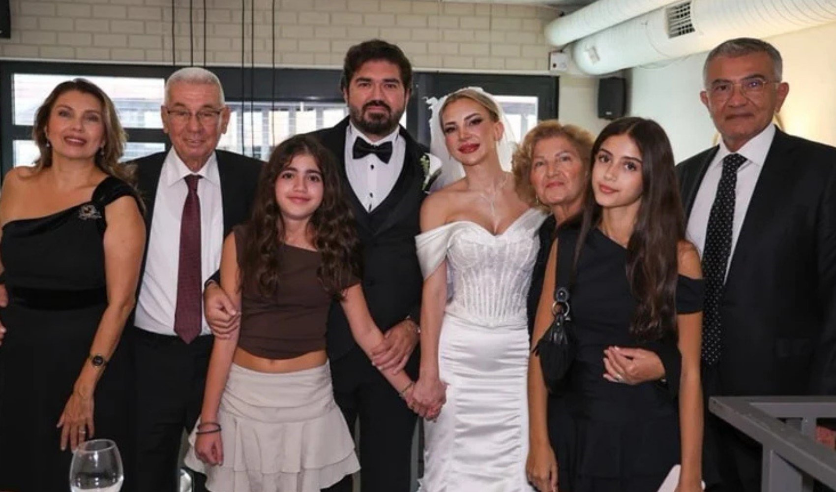 Rasim Ozan Kütahyalı ikinci kez dünyaevine girdi