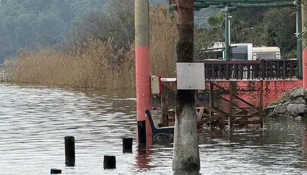 2 bin yıllık kaplıcalar sular altında kaldı