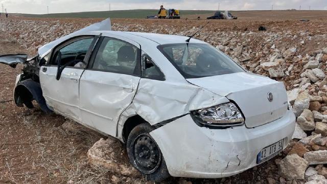 Karaman da otomobil devrildi: 2 ölü