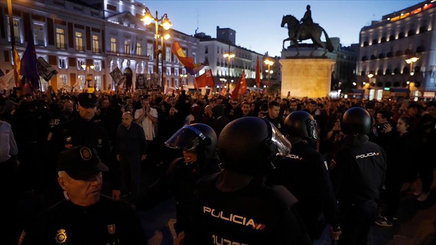 Katalonya daki gösteriler büyüyor