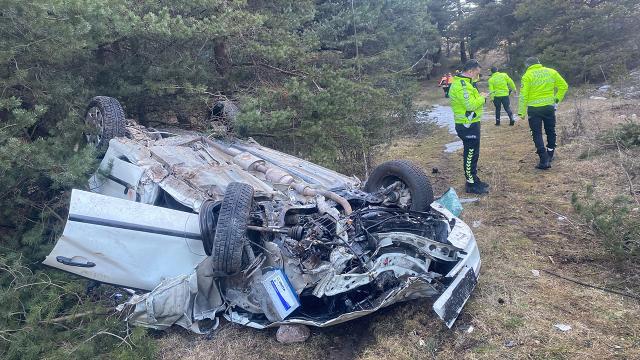 Bolu da otomobil takla attı: 1 ölü, 2 yaralı