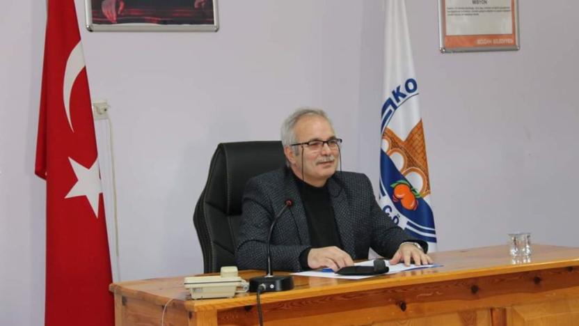 Saadet Partili belediye başkanı AK Parti ye geçti