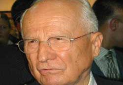 KENAN EVREN OY PUSULASINI YIRTTI