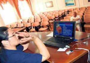 Kene Seminerine 1 Kişi Geldi 