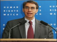 ROTH: TÜRBAN YASAĞI İNSAN HAKLARI İHLALİ
