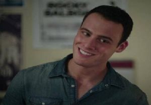 Kerem Bursin aşkla ilgili konuştu!