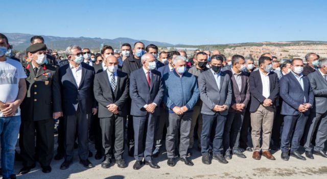 CHP Lideri Kılıçdaroğlu, İzmir’de cenaze törenine katıldı