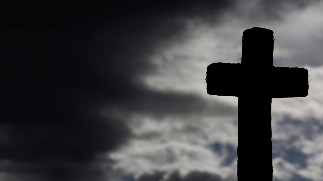 İtalyan kilisesinde hayalet arayan kadın, ölü bulundu