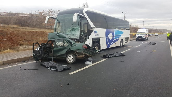 Kırşehir de korkunç kaza: 3 ölü , 1 yaralı