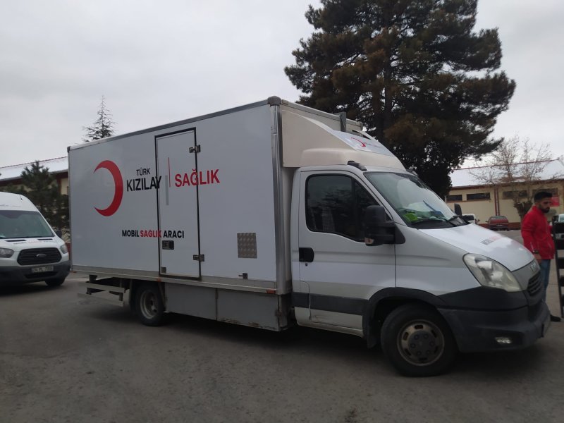 Kızılay, deprem bölgesindeki mobil sağlık araçlarının güncel konumlarını paylaştı