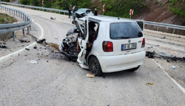 Ankara'da korkunç kaza! Çok sayıda ölü ve yaralı var