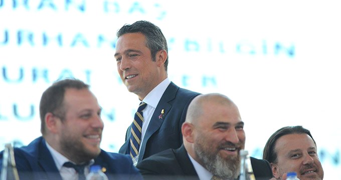 Ali Koç yönetimi ibra edildi
