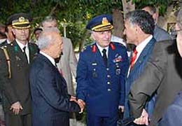 KOMUTANLARDAN AK PARTİ VEKİLLERİNE TEPKİ
