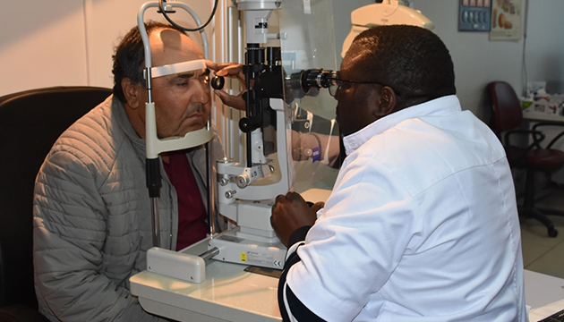 Kongolu doktor ülkesine hizmet etmek istiyor