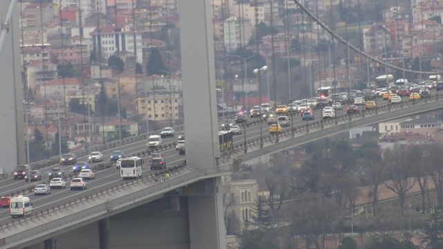 15 Temmuz Şehitler Köprüsü nde bomba paniği