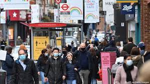 İngiltere de koronavirüs önlemleri paniği