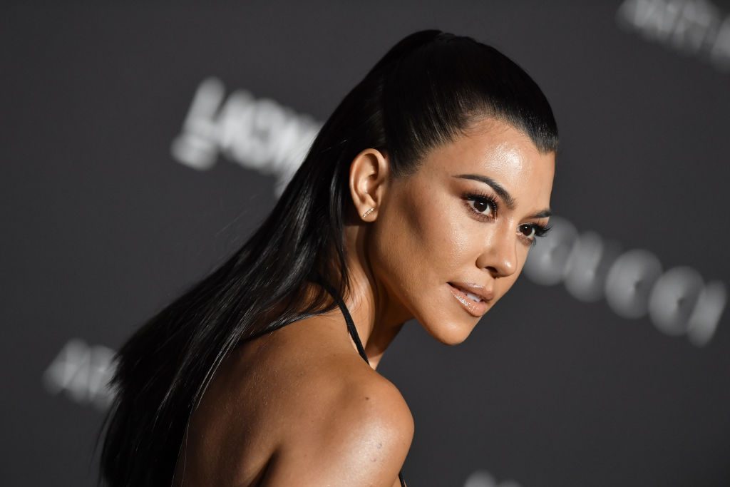 Kardashian, kusursuz fiziğini sergiledi