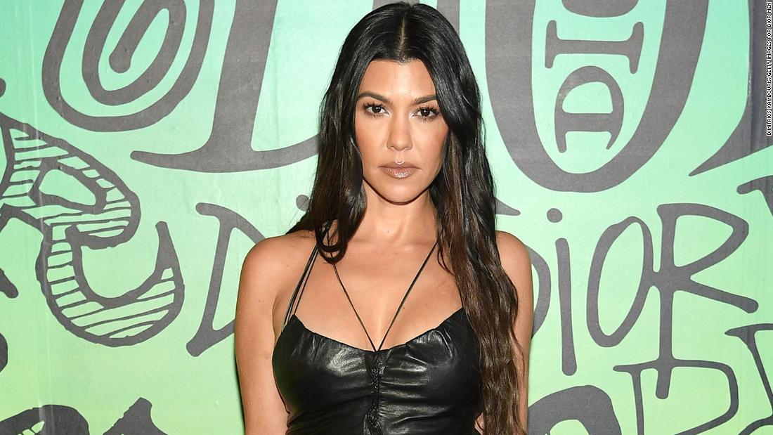 Kourtney Kardashian a aşk yaradı!