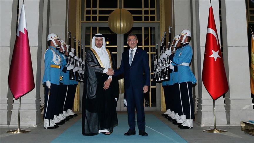 Fuat Oktay, Katar Başbakanı ve İçişleri Bakanı ile görüştü