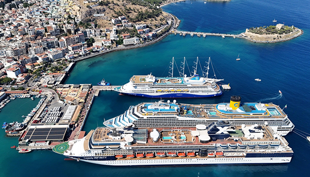 Kuşadası na 6 bin 298 turist geldi