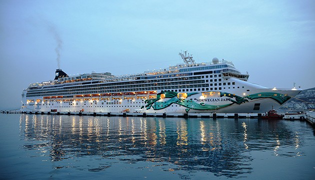 Kruvaziyer yolcusu turistler Kuşadası'na geldi