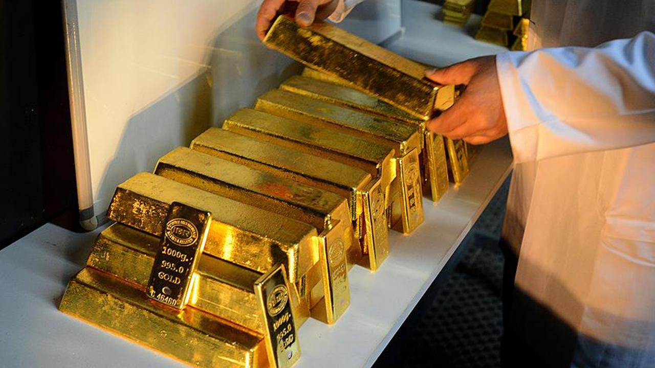 Altının kg fiyatı 2 milyon 450 bin liraya geriledi