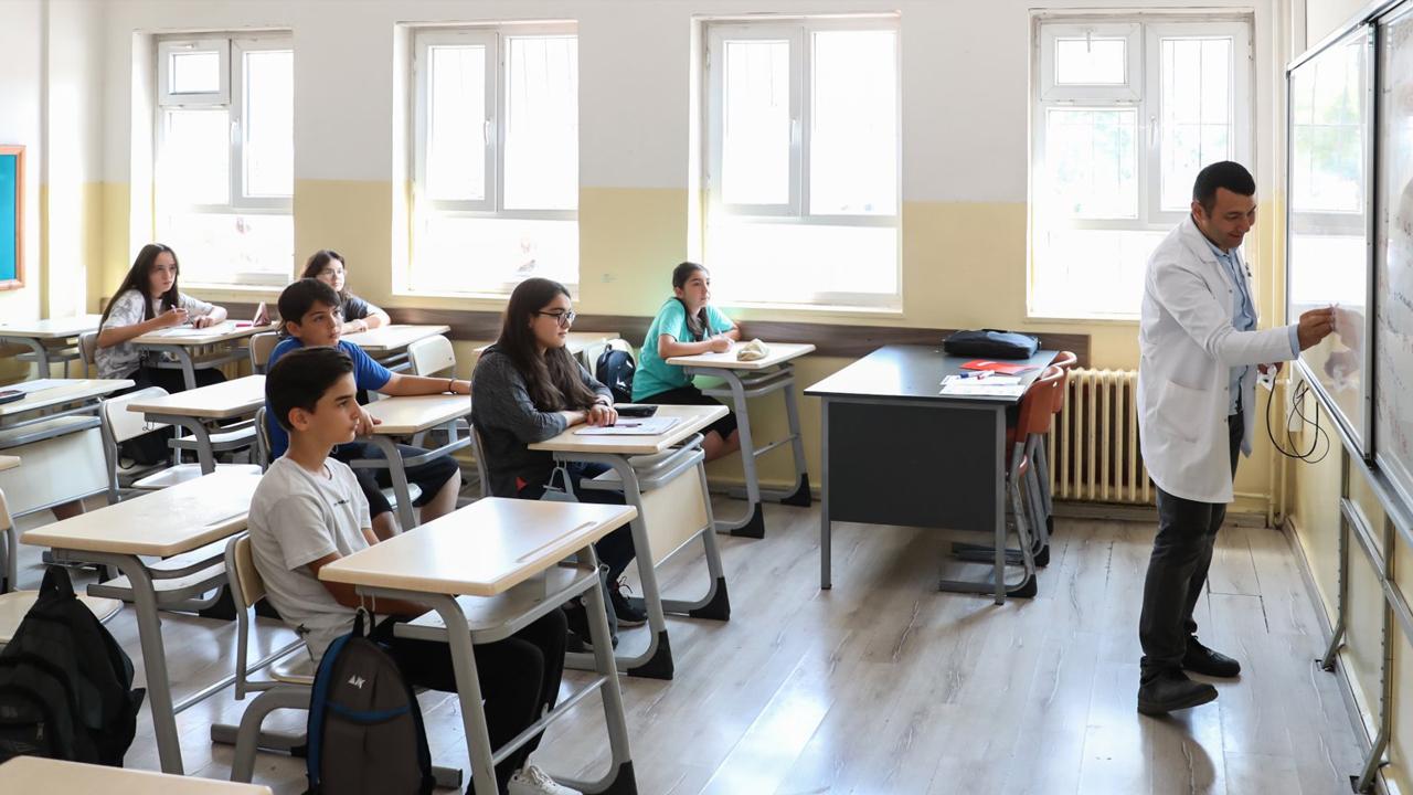 MEB den ücretsiz yaz okulu: 1 Temmuz da başlıyor