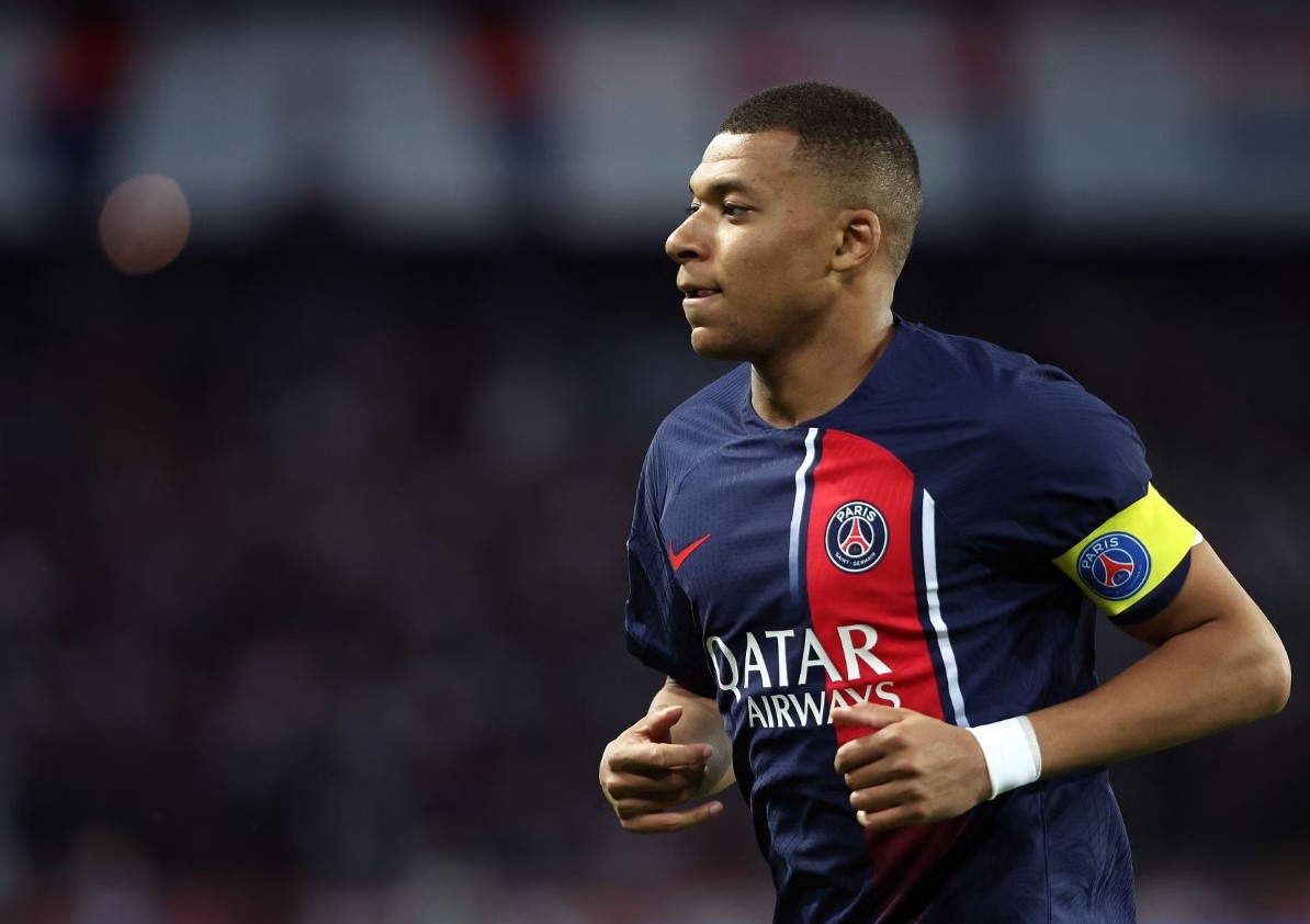 PSG nin yıldızı Kylian Mbappe den ayrılık açıklaması