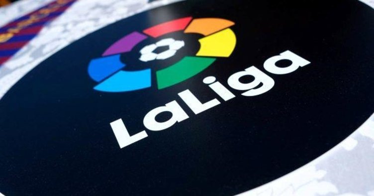 La Liga ya koronavirüs engeli