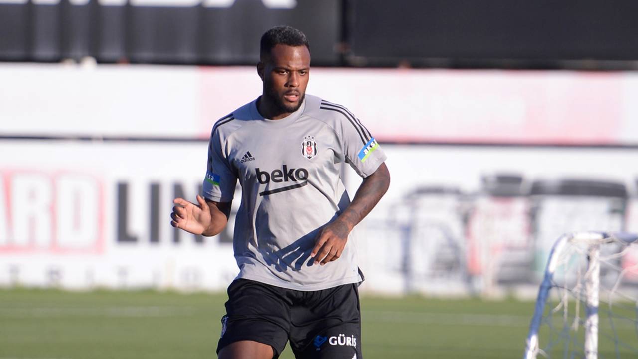 Beşiktaş tan Larin kararı