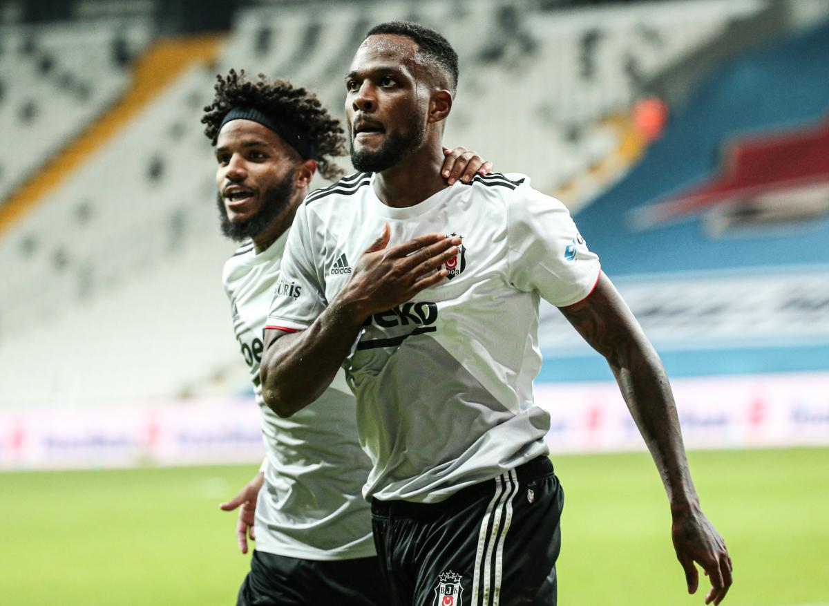 Beşiktaş Larin in fiyatını belirledi