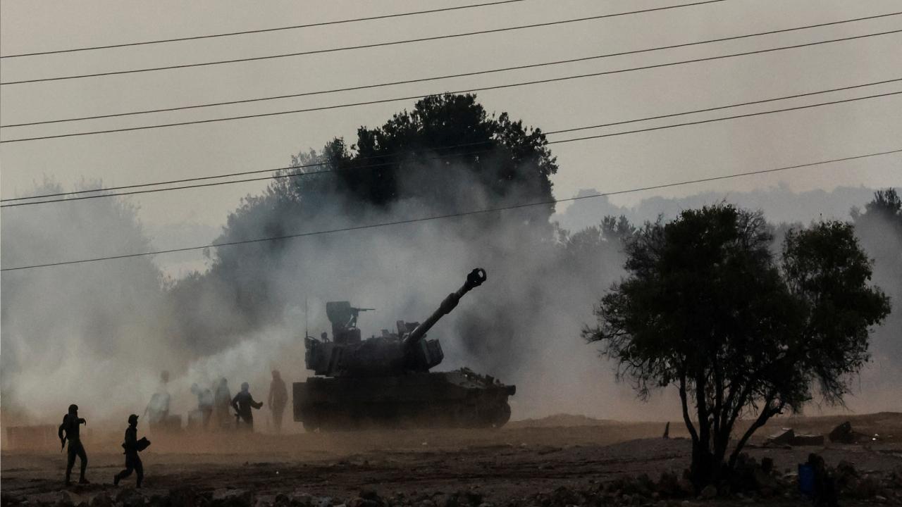 Hizbullah, İsrail in sınır üzerinde konuşlu tankına füze ile saldırı düzenledi