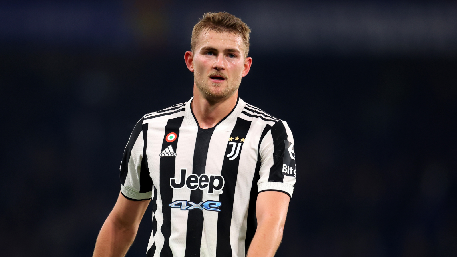 Chelsea De Ligt in peşini bırakmıyor!