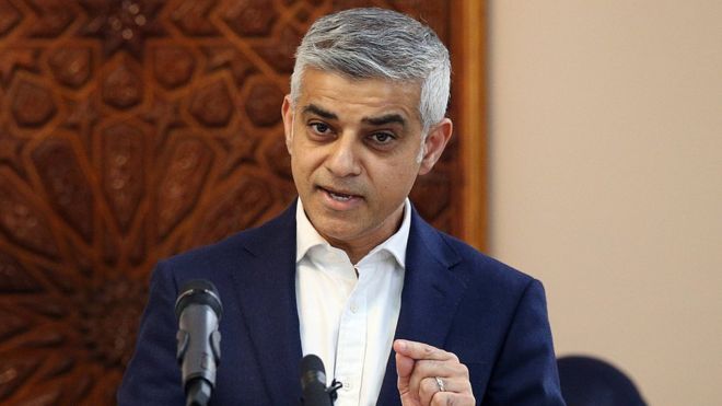 Londra Belediye Başkanı Khan dan hükümete çağrı