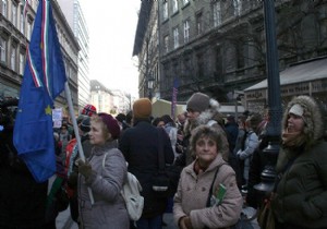 Macaristan da hükümet karşıtı protestolar sürüyor!