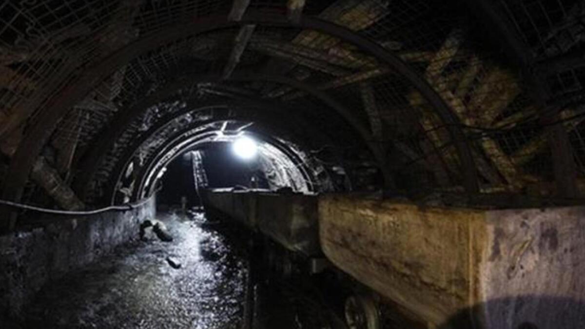 Çin’de kömür madeni çöktü: 10 ölü