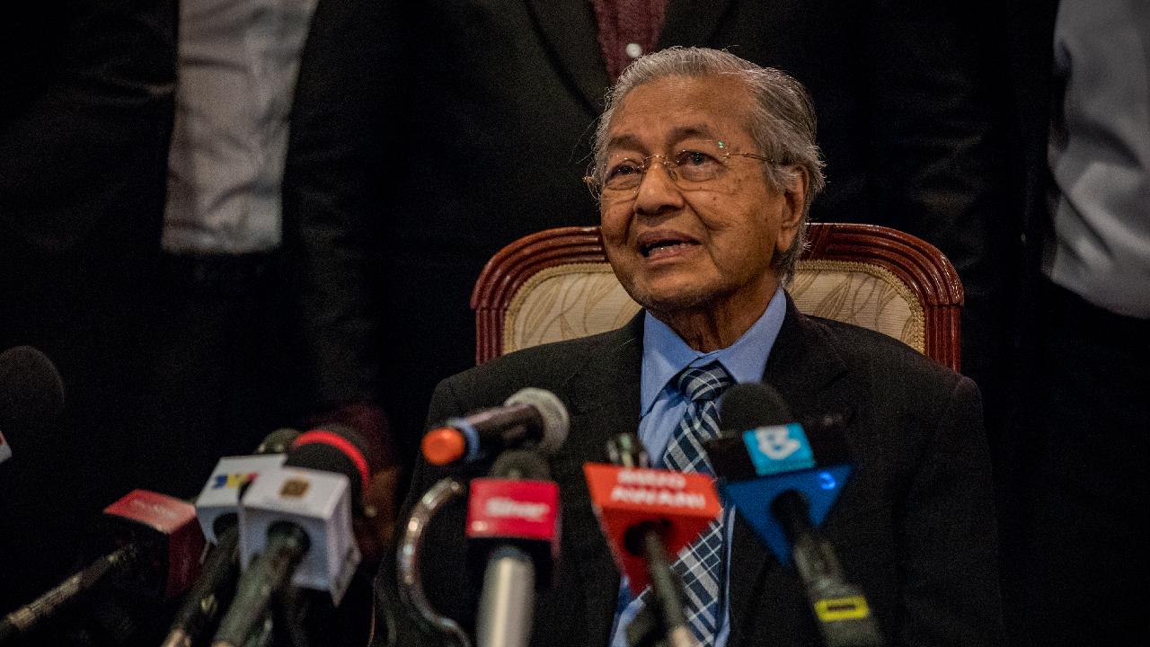 Mahathir, ABD ve İsrail i  yalancılıkla  suçladı