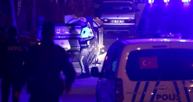 Ankara da bir şahıs abisini aracın altında sürükledi