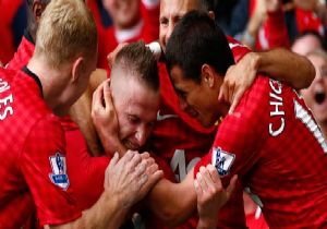 Manchester United dan 750 milyon sterlinlik anlaşma